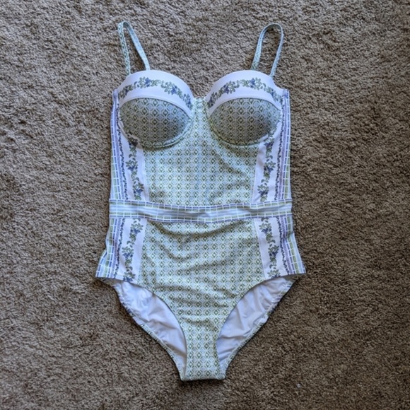 NWT Tory Burch Lipsi Printed One Piece Swimsuit L - Picture 4 of 8